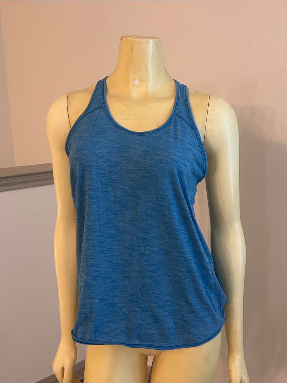 lululemon athletica Blue Racerback Tank size 6